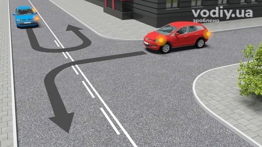 Синій та червоний автомобілі виконують розворот, горизонтальна дорожня розмітка 1.11 поділяє транспортні потоки протилежних напрямків.